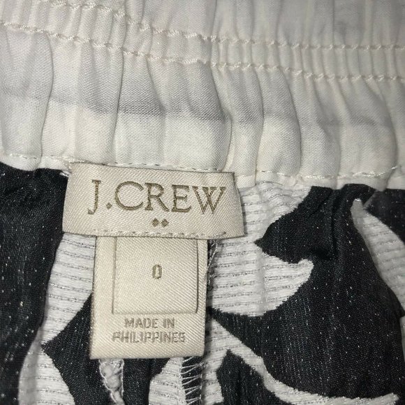 J. Crew Womens Shorts Black White Size 0 Floral Textured 3" Casual - Picture 2 of 5